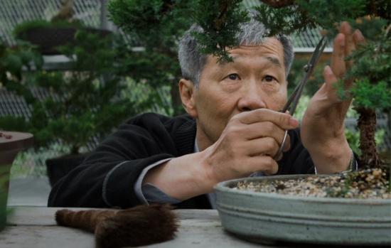 Four ways to invest through market volatility